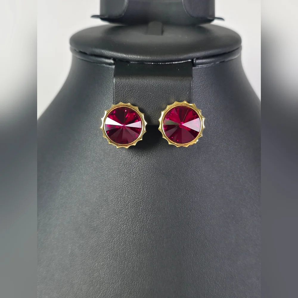 Swarovski Signed Earrings Vintage Clip On Red Crystal Gemstone Gold Plated Swan